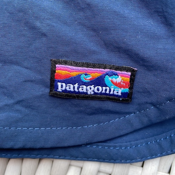 NWT- PATAGONIA Blue Wavefarer Board Shorts 5 In- Size 4 - Picture 2 of 10